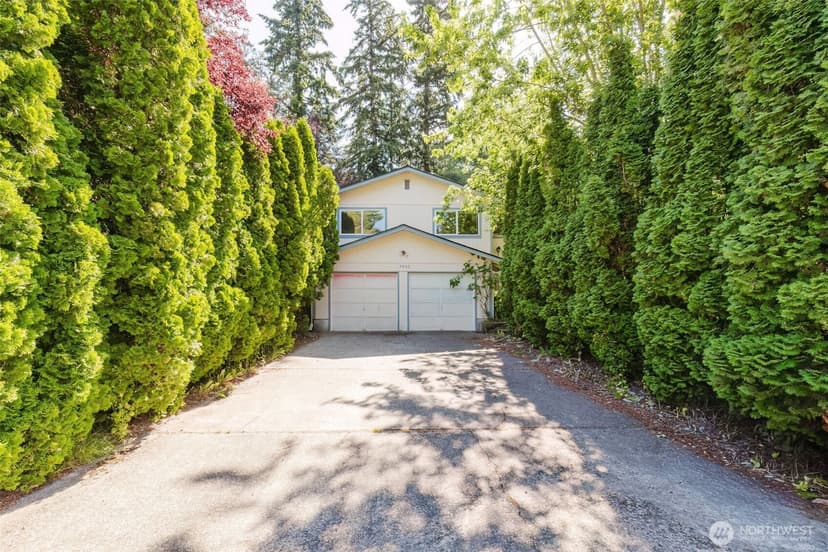 Property photo for 7300 Trica Avenue NE, Bremerton photo 3