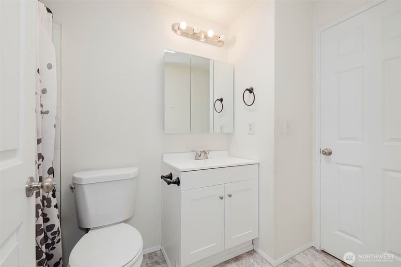 Property photo for 7300 Trica Avenue NE, Bremerton photo 13
