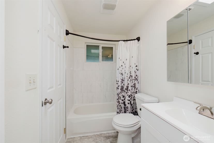 Property photo for 7300 Trica Avenue NE, Bremerton photo 14