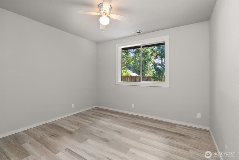 Property photo for 4840 N Island Drive E, Bonney Lake photo 21