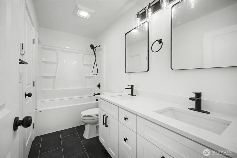 Property photo for 5610 Rockefeller Avenue #2, Everett photo 8