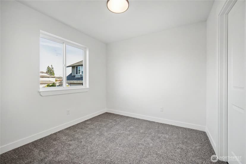 Property photo for 5610 Rockefeller Avenue #2, Everett photo 7