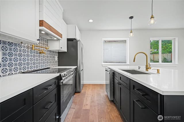 Property photo for 5610 Rockefeller Avenue #2, Everett photo 5