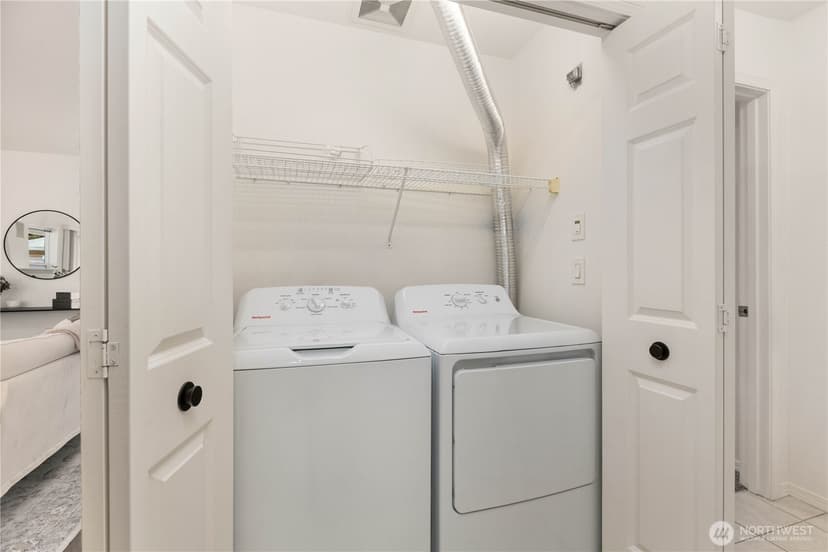 Property photo for 11518 12th Avenue W #D101, Everett photo 23