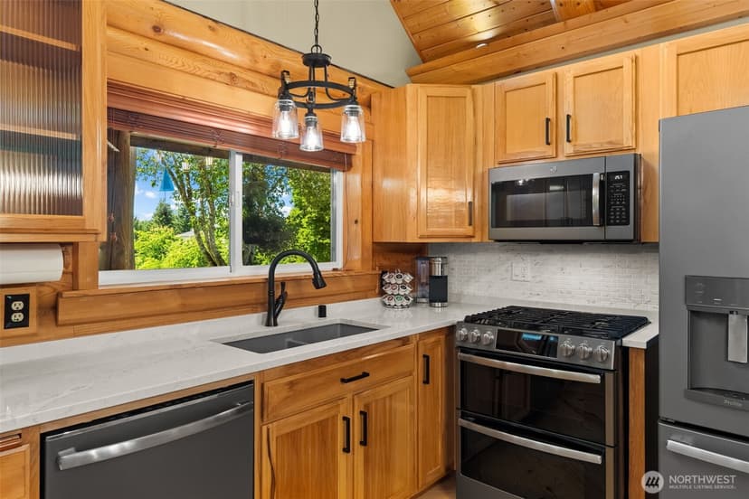 Property photo for 16143 Bay Ridge Drive NW, Poulsbo photo 11