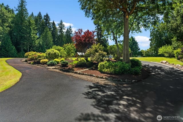 Property photo for 16143 Bay Ridge Drive NW, Poulsbo photo 4