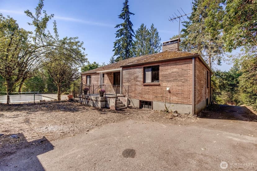 Property photo for 16260 14th Avenue NE, Shoreline photo 29