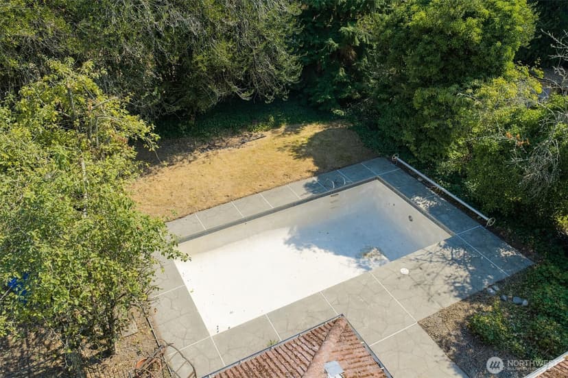 Property photo for 16260 14th Avenue NE, Shoreline photo 36