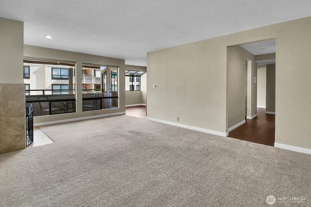 Property photo for 1113 5th Avenue S #208, Edmonds photo 4