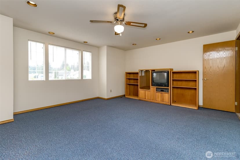 Property photo for 7415 92nd Avenue Ct SW, Lakewood photo 13