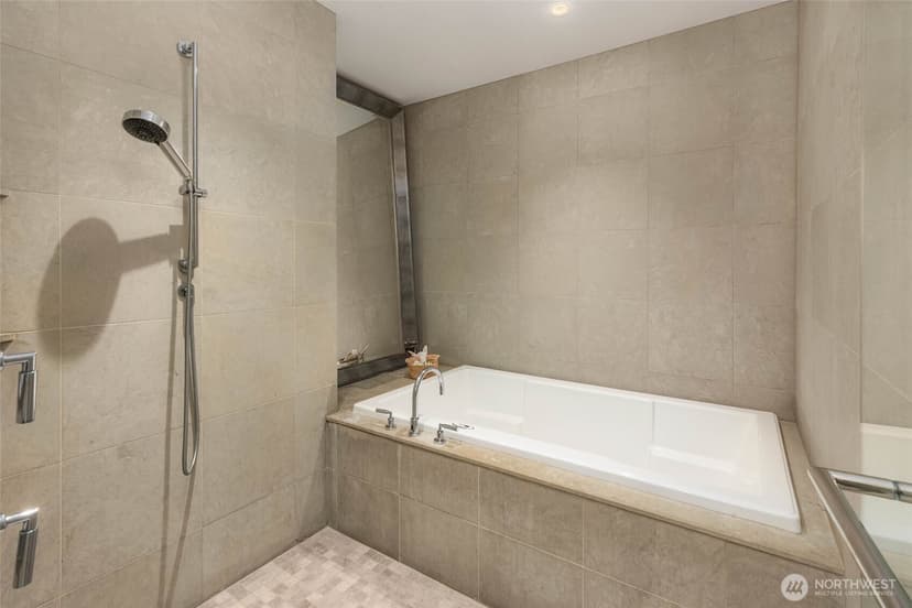 Property photo for 1521 2nd Avenue #1404, Seattle photo 22