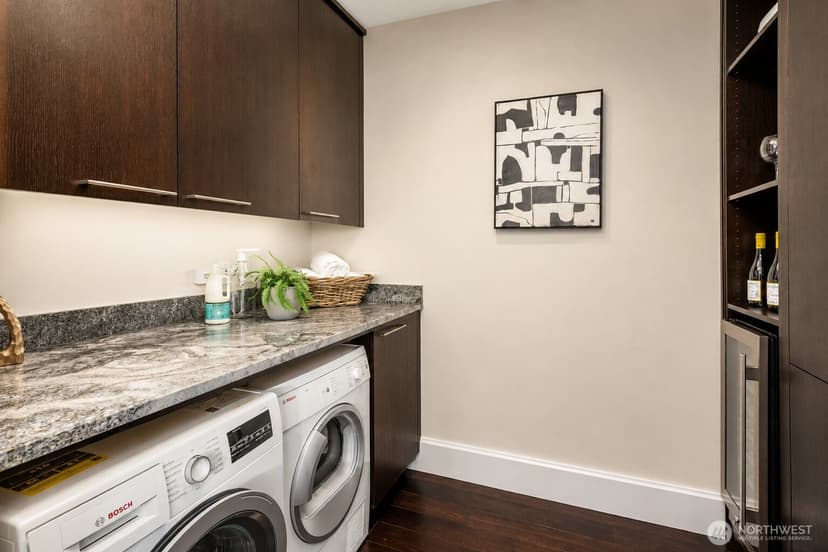 Property photo for 1521 2nd Avenue #1404, Seattle photo 16