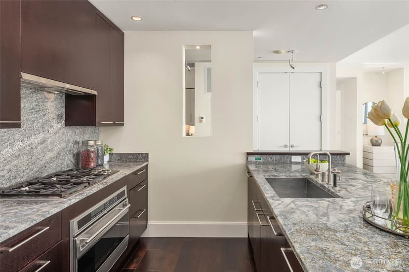 Property photo for 1521 2nd Avenue #1404, Seattle photo 15