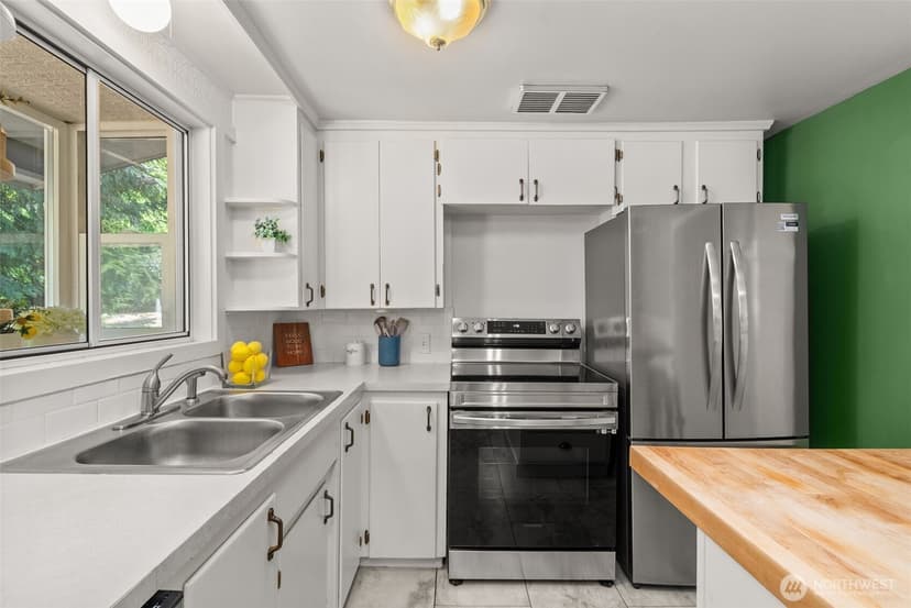 Property photo for 1248 S 129th Street, Burien photo 14
