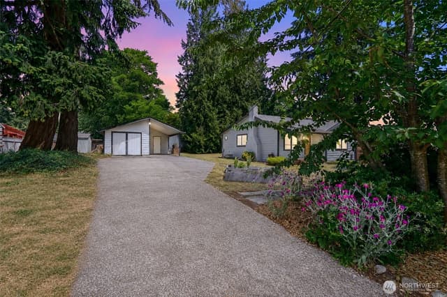 Property photo for 1248 S 129th Street, Burien photo 2
