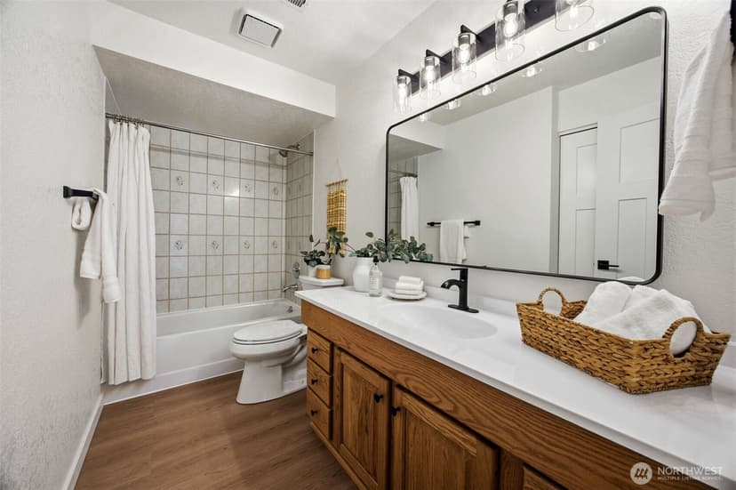 Property photo for 21436 4th Place S, Des Moines photo 24