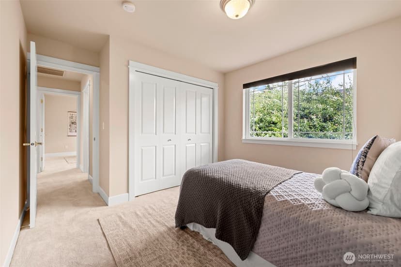 Property photo for 510 3rd Avenue N, Edmonds photo 30