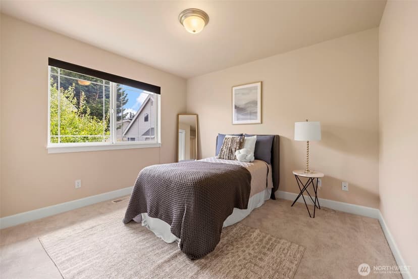Property photo for 510 3rd Avenue N, Edmonds photo 29
