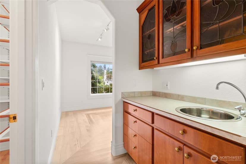 Property photo for 7201 Holly Hedge SW #8, Lakewood photo 15