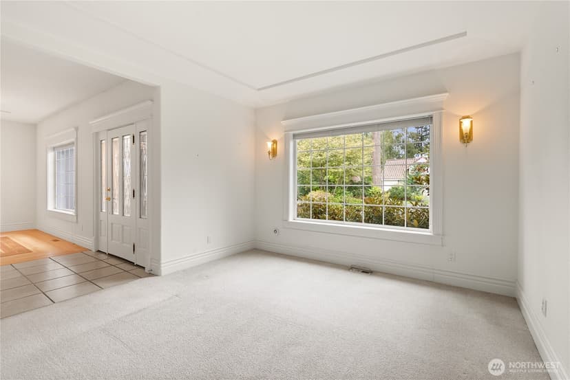 Property photo for 7201 Holly Hedge SW #8, Lakewood photo 5
