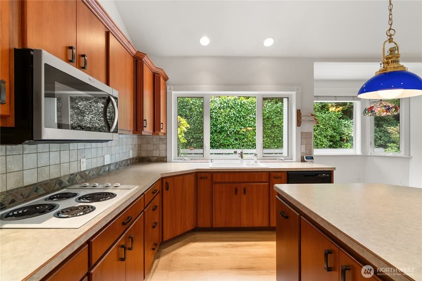Property photo for 7201 Holly Hedge SW #8, Lakewood photo 11