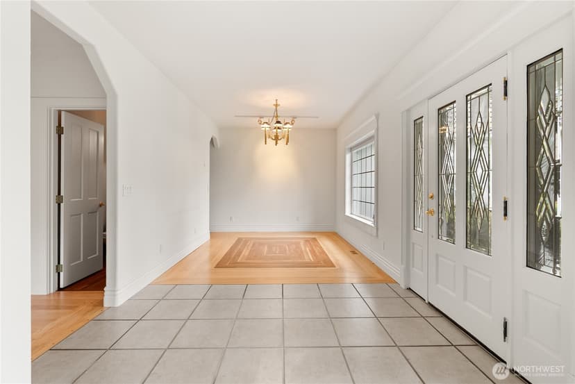 Property photo for 7201 Holly Hedge SW #8, Lakewood photo 6