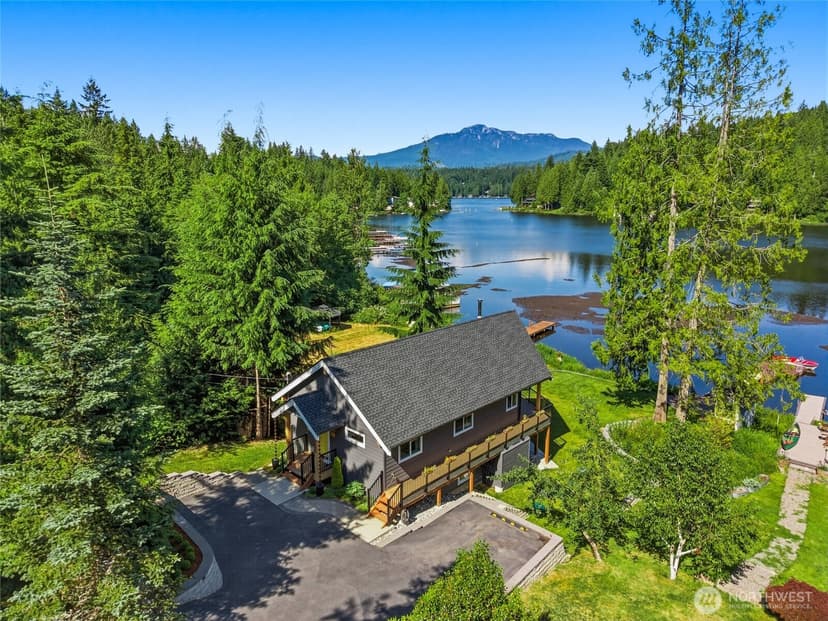 Property photo for 1305 SW Lake Roesiger Road, Snohomish