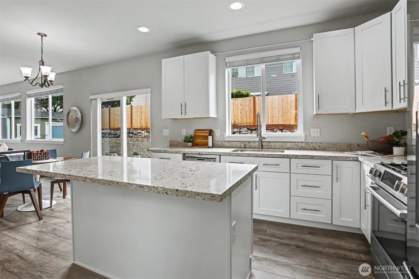 Property photo for 16605 41st Place W, Lynnwood photo 11