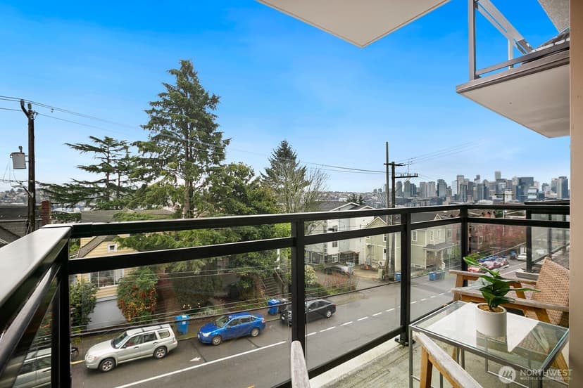 Property photo for 1601 Taylor Avenue N #405, Seattle photo 19