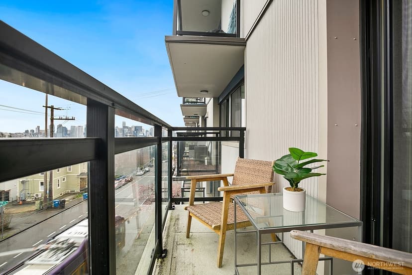 Property photo for 1601 Taylor Avenue N #405, Seattle photo 20
