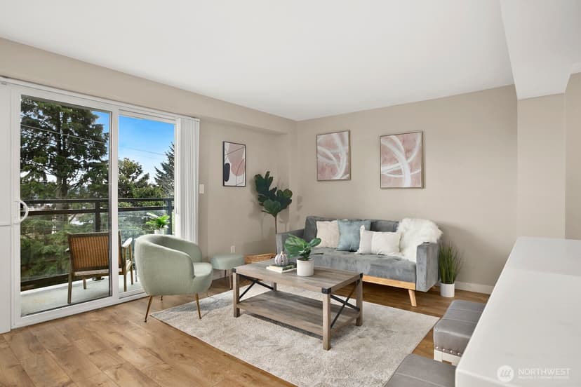 Property photo for 1601 Taylor Avenue N #405, Seattle photo 3