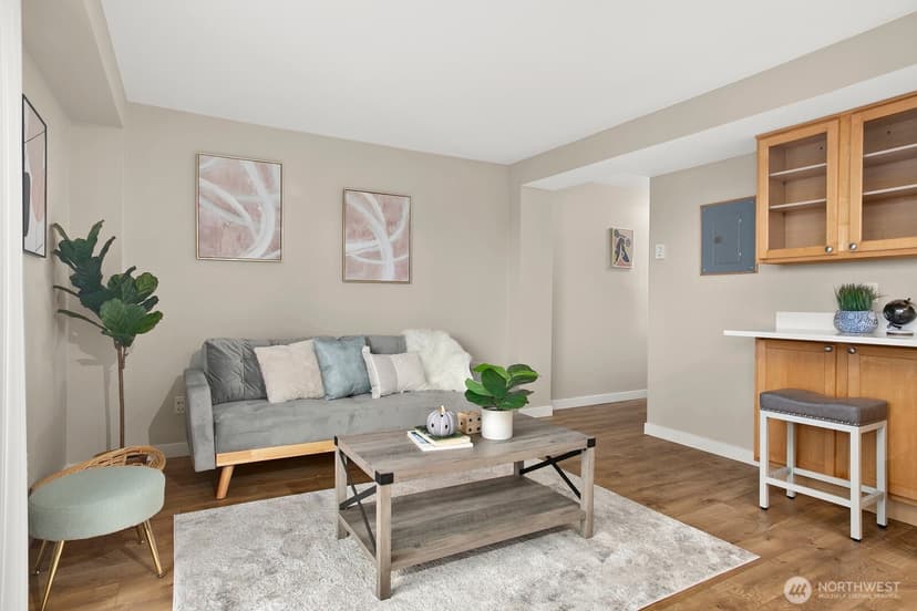 Property photo for 1601 Taylor Avenue N #405, Seattle photo 6