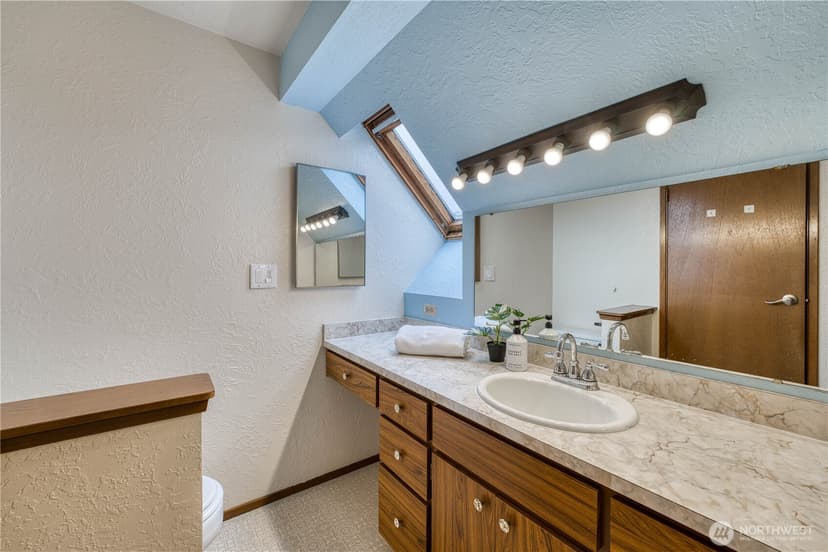 Property photo for 406 Pennie Lane, Bremerton photo 23