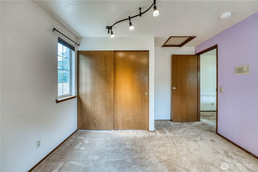 Property photo for 406 Pennie Lane, Bremerton photo 11