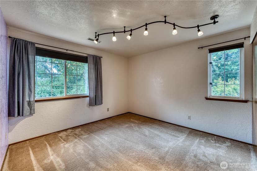 Property photo for 406 Pennie Lane, Bremerton photo 10