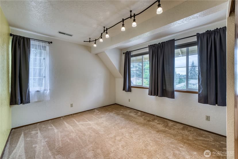 Property photo for 406 Pennie Lane, Bremerton photo 27