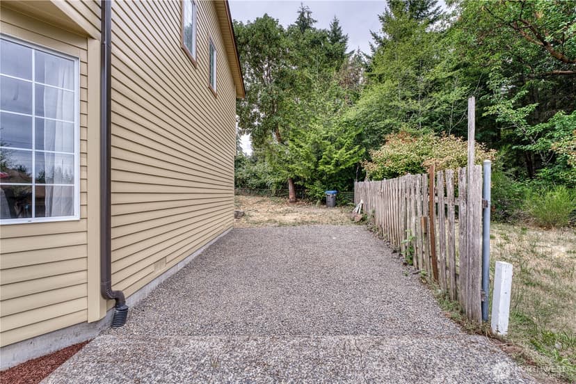 Property photo for 406 Pennie Lane, Bremerton photo 36