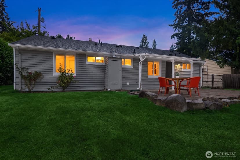 Property photo for 5702 239th Place SW, Mountlake Terrace photo 24
