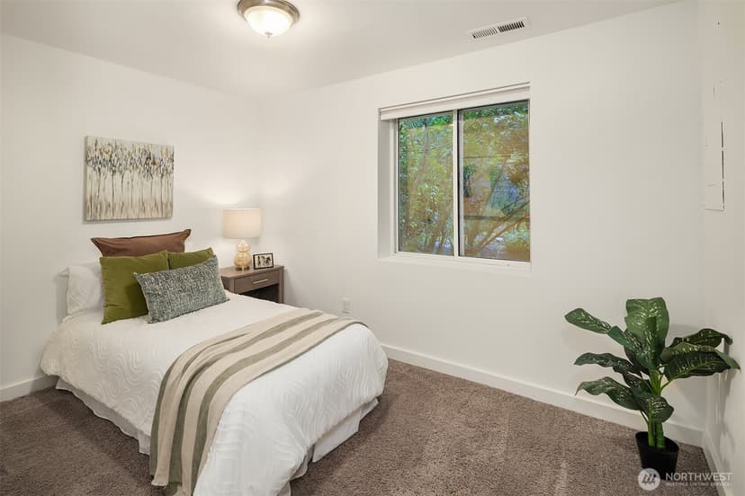 Property photo for 5702 239th Place SW, Mountlake Terrace photo 15