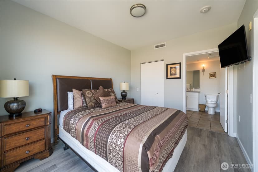 Property photo for 2220 W Woodin Avenue #305, Chelan photo 16