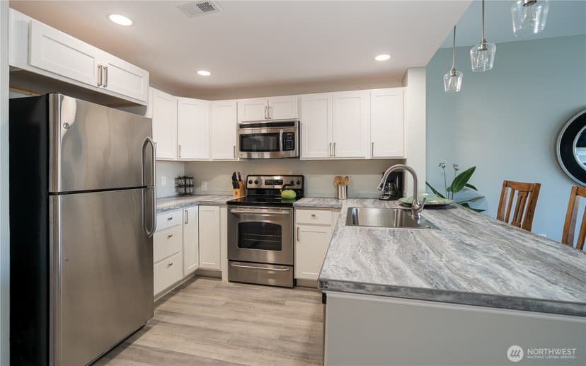 Property photo for 2220 W Woodin Avenue #305, Chelan photo 4