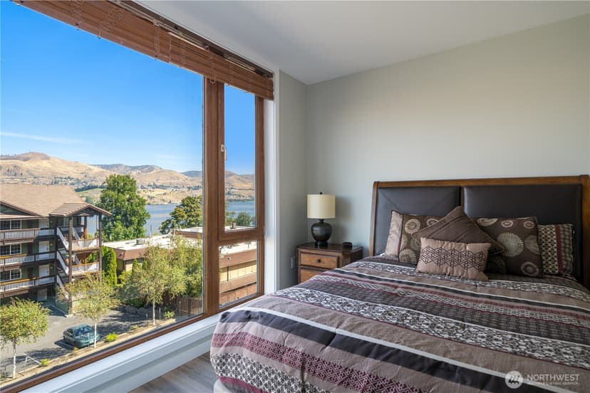 Property photo for 2220 W Woodin Avenue #305, Chelan photo 14