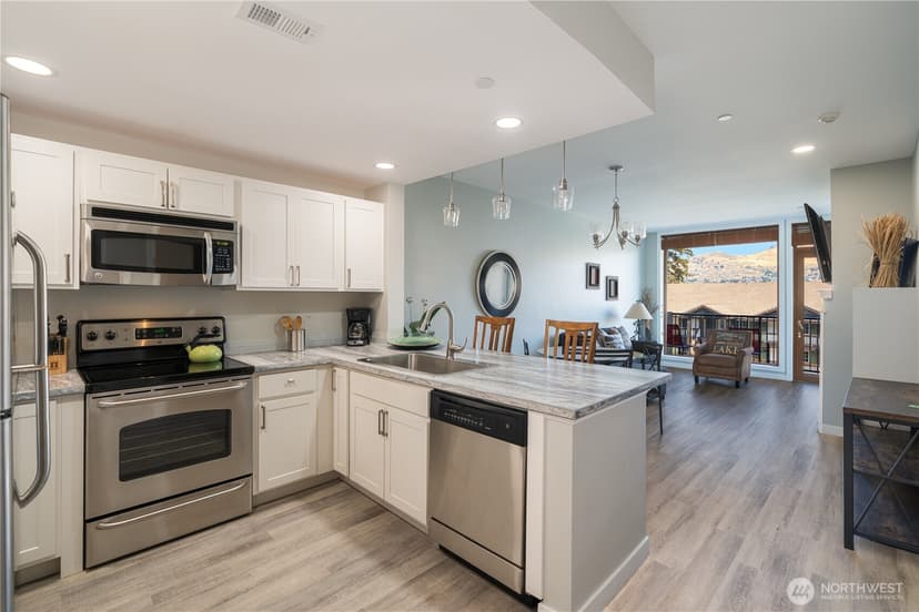 Property photo for 2220 W Woodin Avenue #305, Chelan photo 3