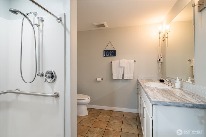 Property photo for 2220 W Woodin Avenue #305, Chelan photo 19