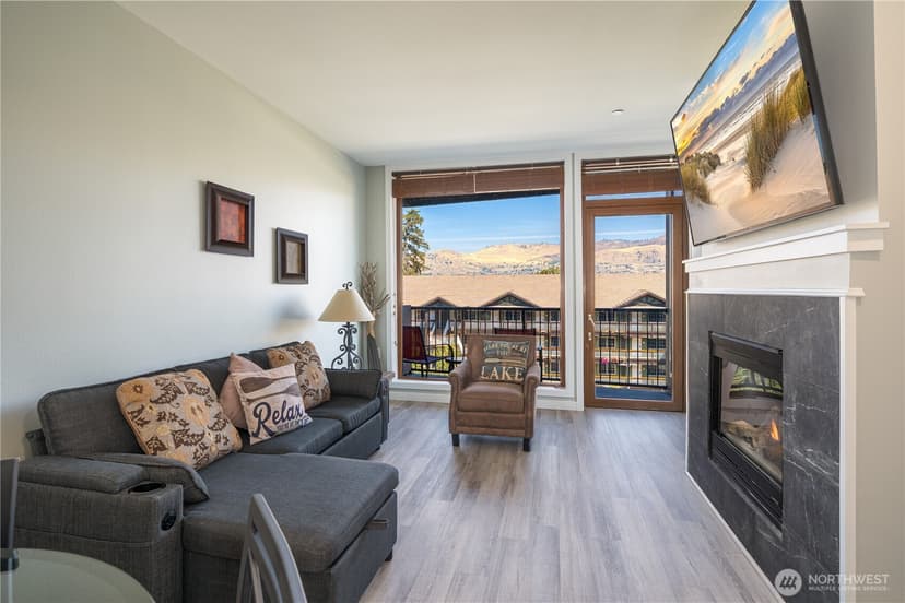 Property photo for 2220 W Woodin Avenue #305, Chelan photo 9