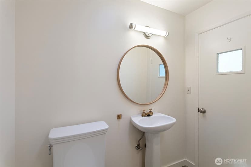 Property photo for 10260 Kaylen PL, Bellevue photo 23