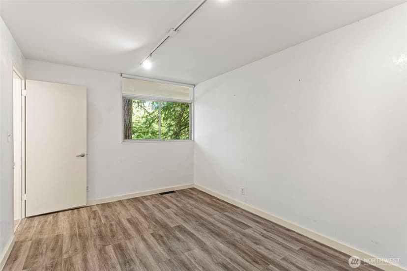 Property photo for 10260 Kaylen PL, Bellevue photo 22