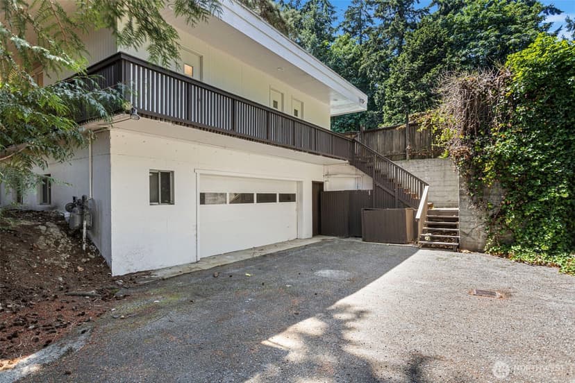 Property photo for 10260 Kaylen PL, Bellevue photo 24