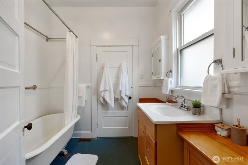 Property photo for 1117 N 84th Street, Seattle photo 18