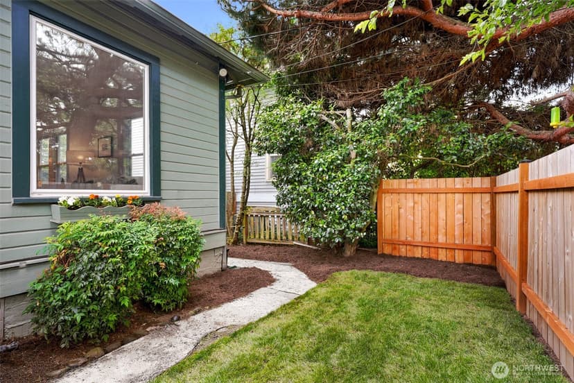Property photo for 1117 N 84th Street, Seattle photo 27